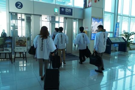 阿波踊り空港.jpg